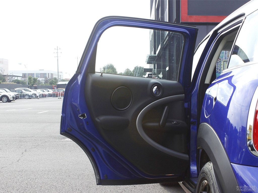 ǿ{MINI COUNTRYMAN܇(ni)DƬ