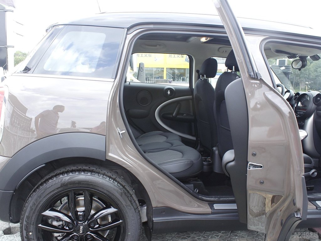 \ɫMINI COUNTRYMAN{˿ggDƬ