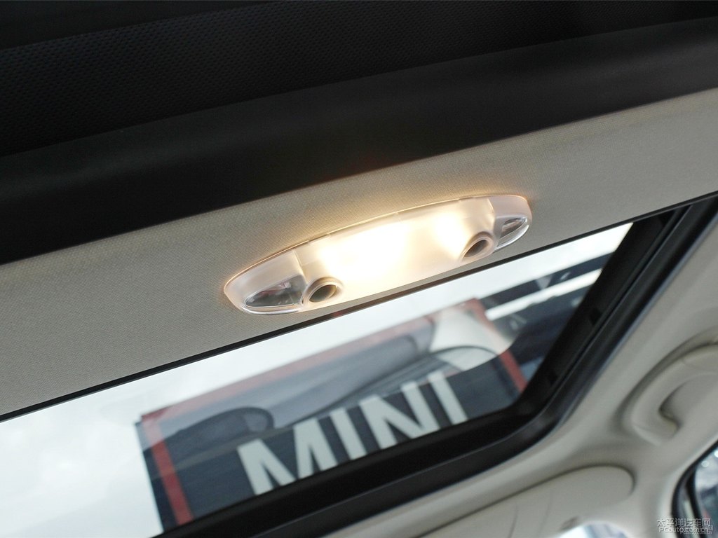 \ɫMINI COUNTRYMAN܇DƬ
