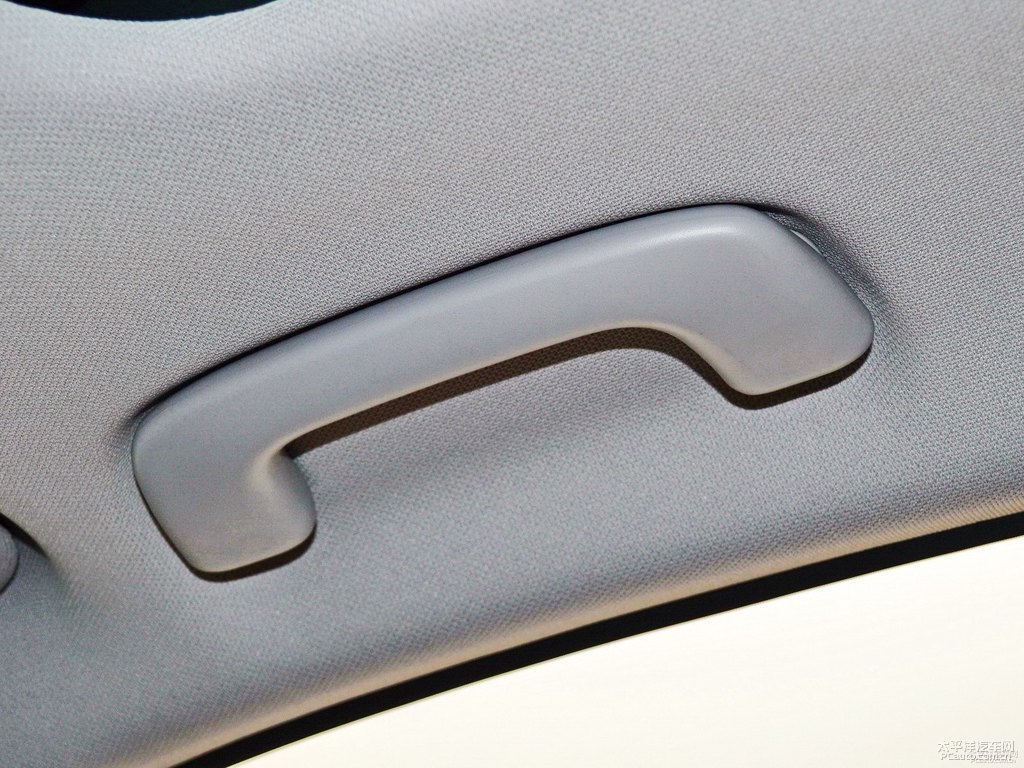 珍珠白索納塔車廂內(nèi)飾圖片