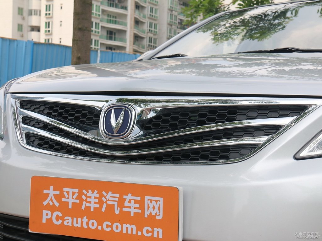 星河銀逸動(dòng)車頭外觀圖片