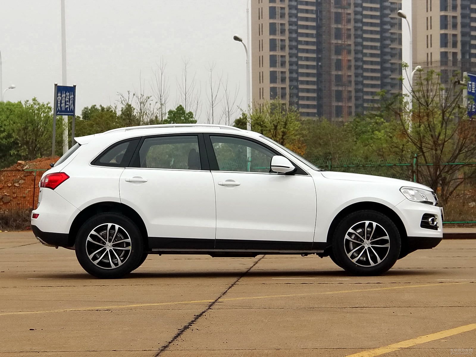 眾泰T600外觀高清大圖