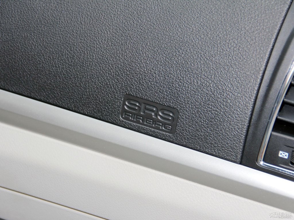 冰晶白新帝豪中控內(nèi)飾圖片