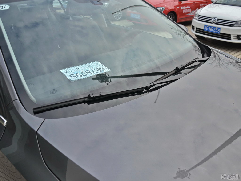 波斯灰速騰車身外觀圖片