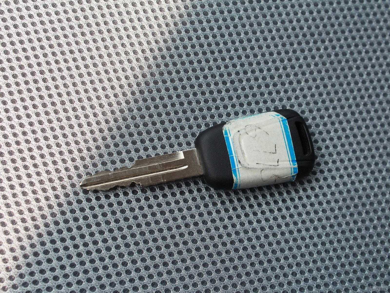新途V80細節(jié)高清大圖