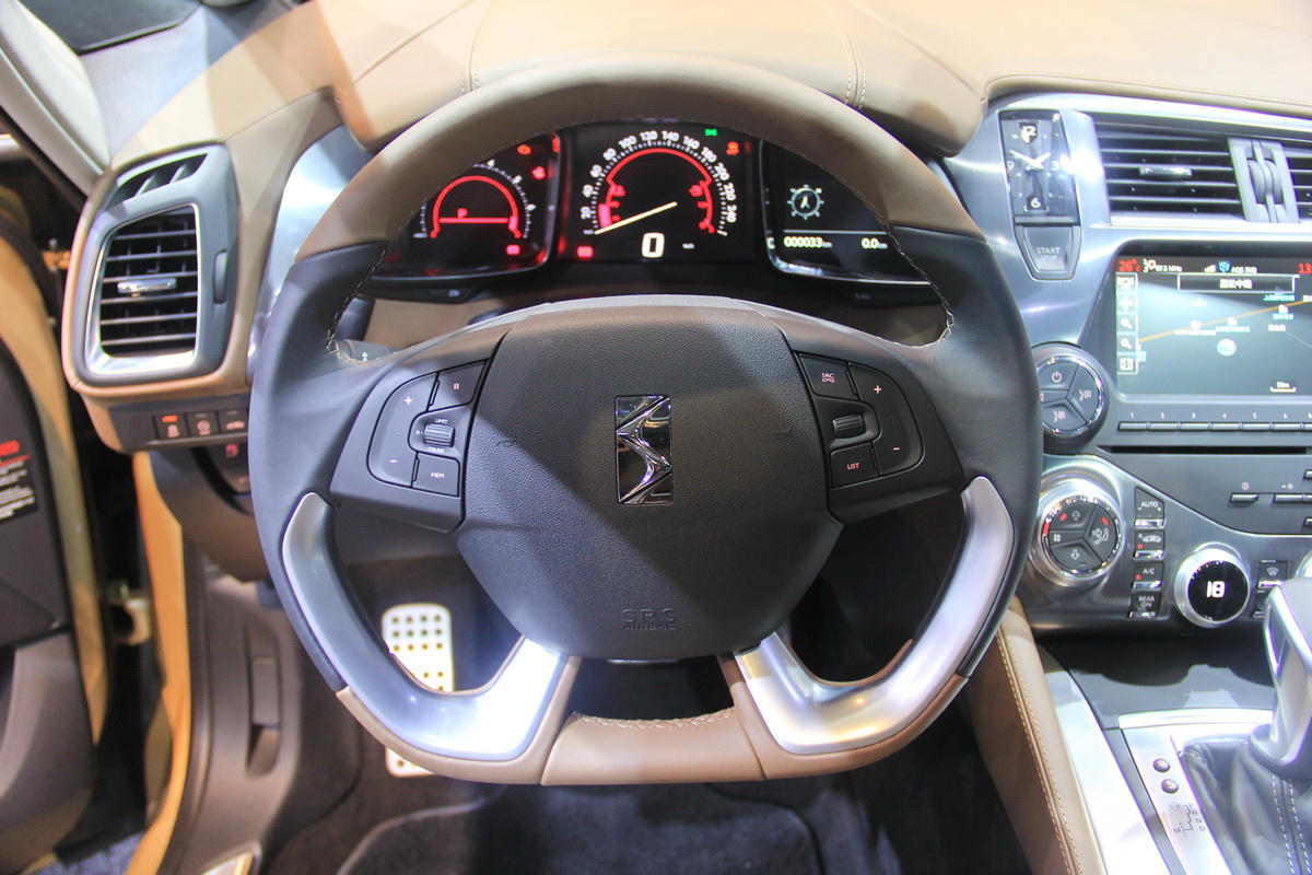 DS 5DƬ