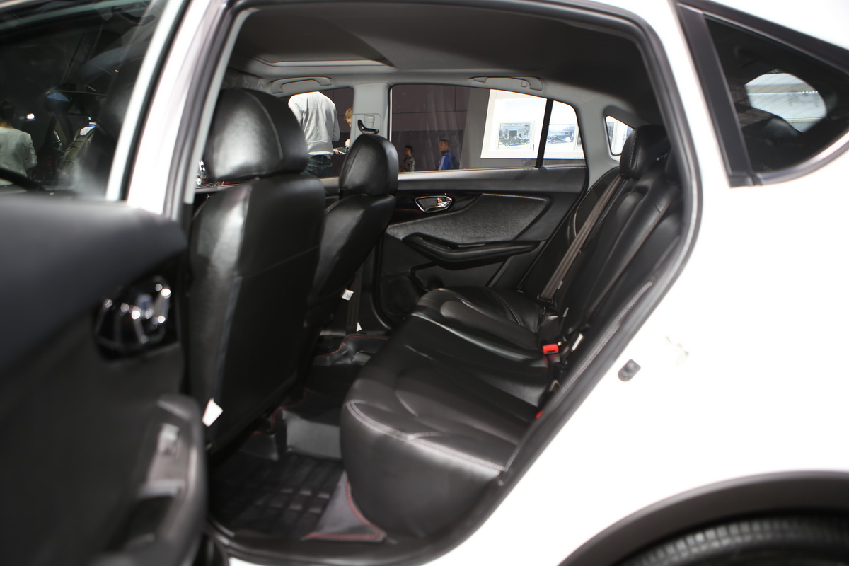 V6菱仕車展高清大圖