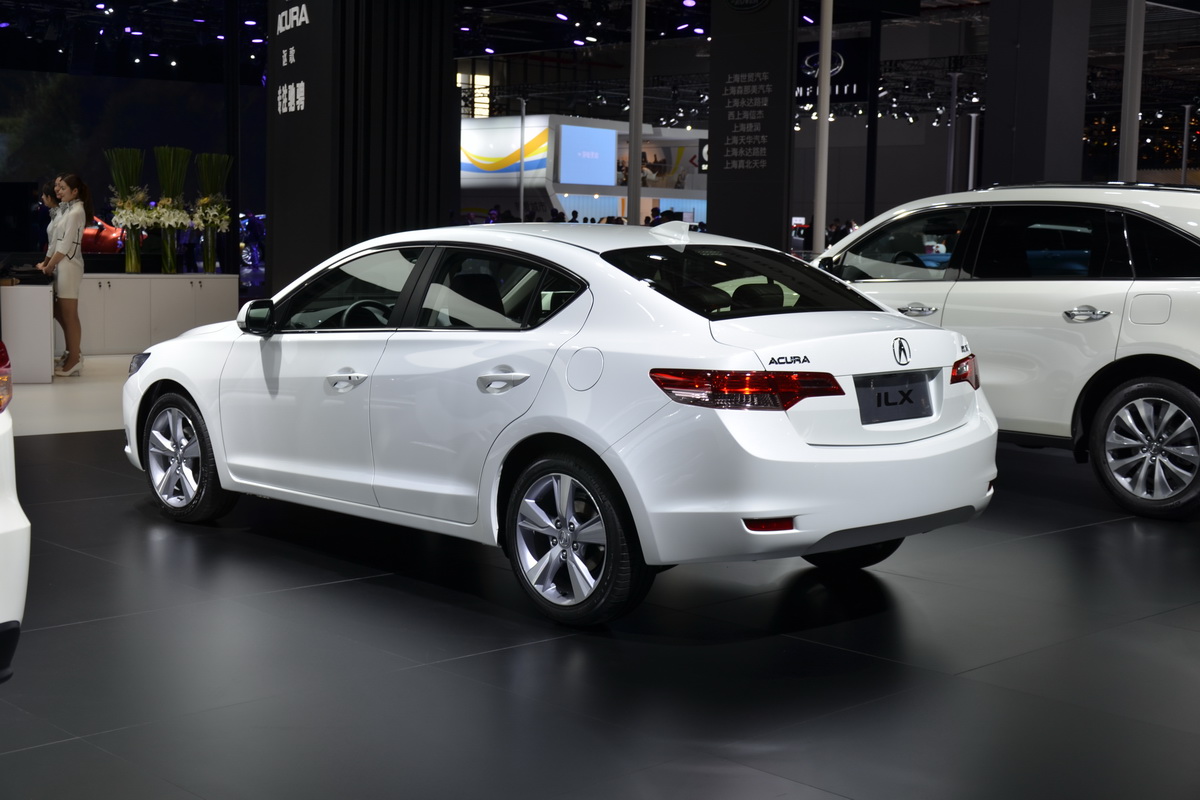 謳歌ILX車展高清大圖