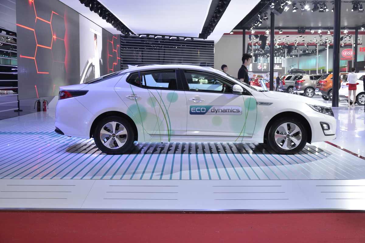 起亞K5(進(jìn)口)車展高清大圖
