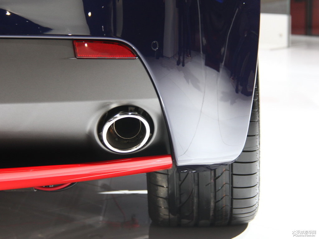 V8 Vantage܇β^DƬ