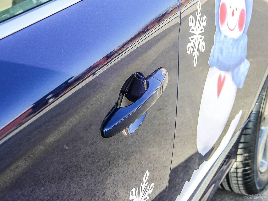海洋藍(lán)沃爾沃XC60車身外觀圖片