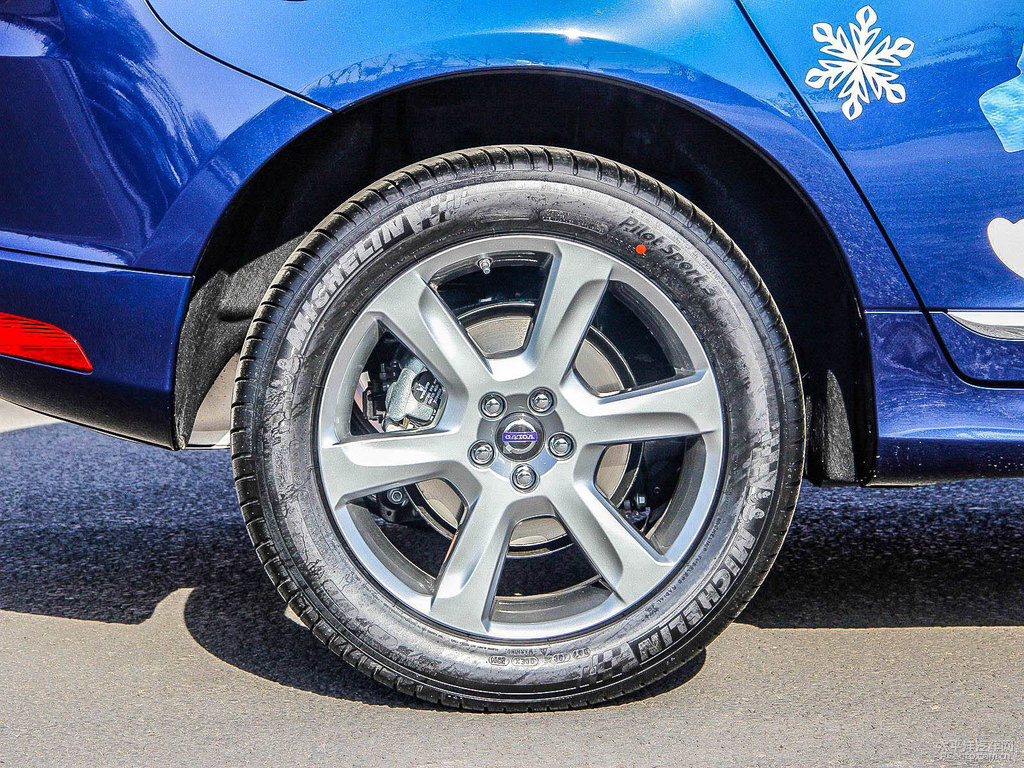 海洋藍(lán)沃爾沃XC60車身外觀圖片