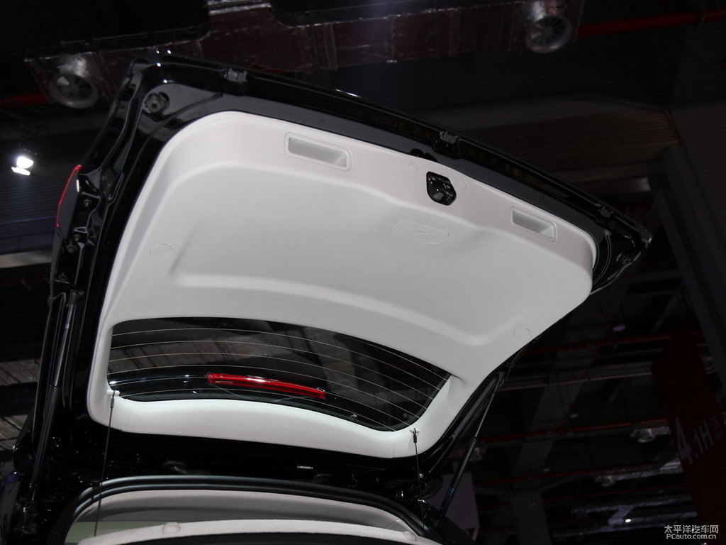 經(jīng)典黑哈弗H6 Coupe車廂內(nèi)飾圖片