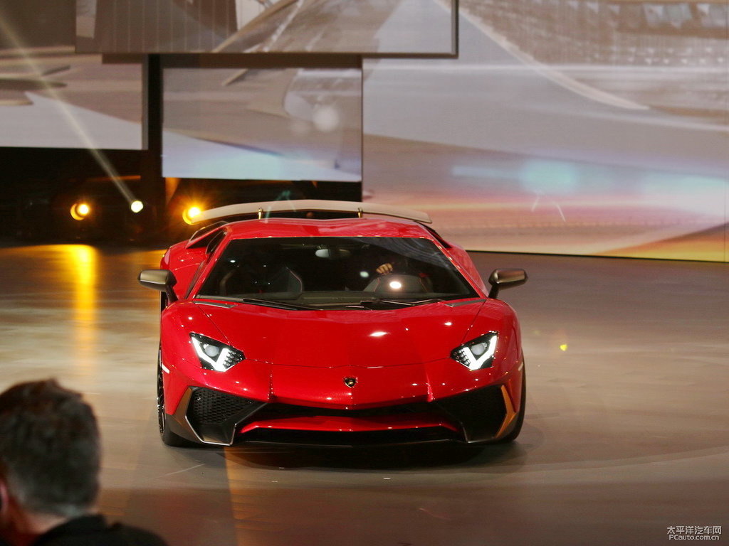 紅色Aventador整車外觀外觀圖片