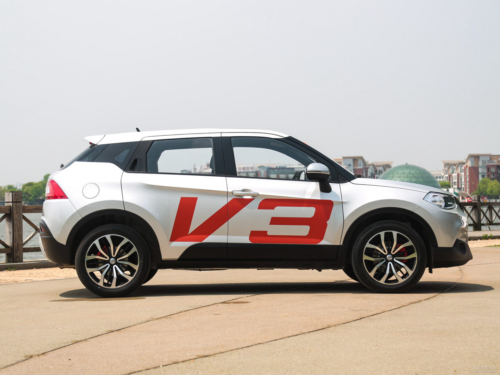 中華V3外觀高清大圖
