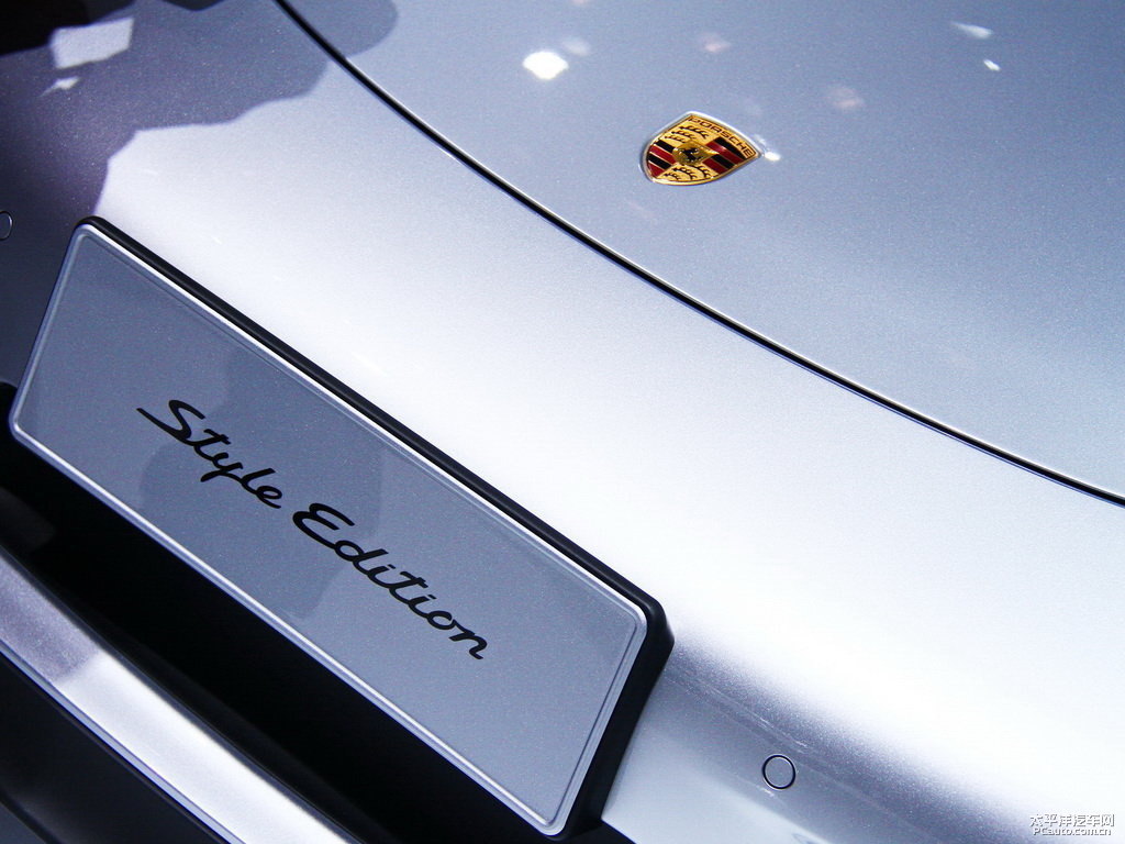 GT銀保時(shí)捷911車(chē)頭外觀圖片