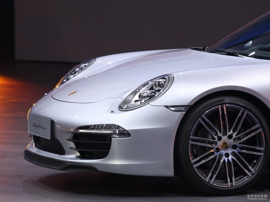 GT銀保時(shí)捷911車頭外觀圖片
