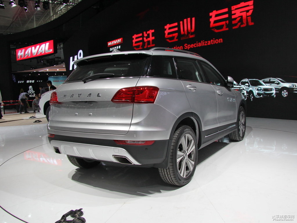 雅致銀哈弗H6 Coupe整車外觀外觀圖片