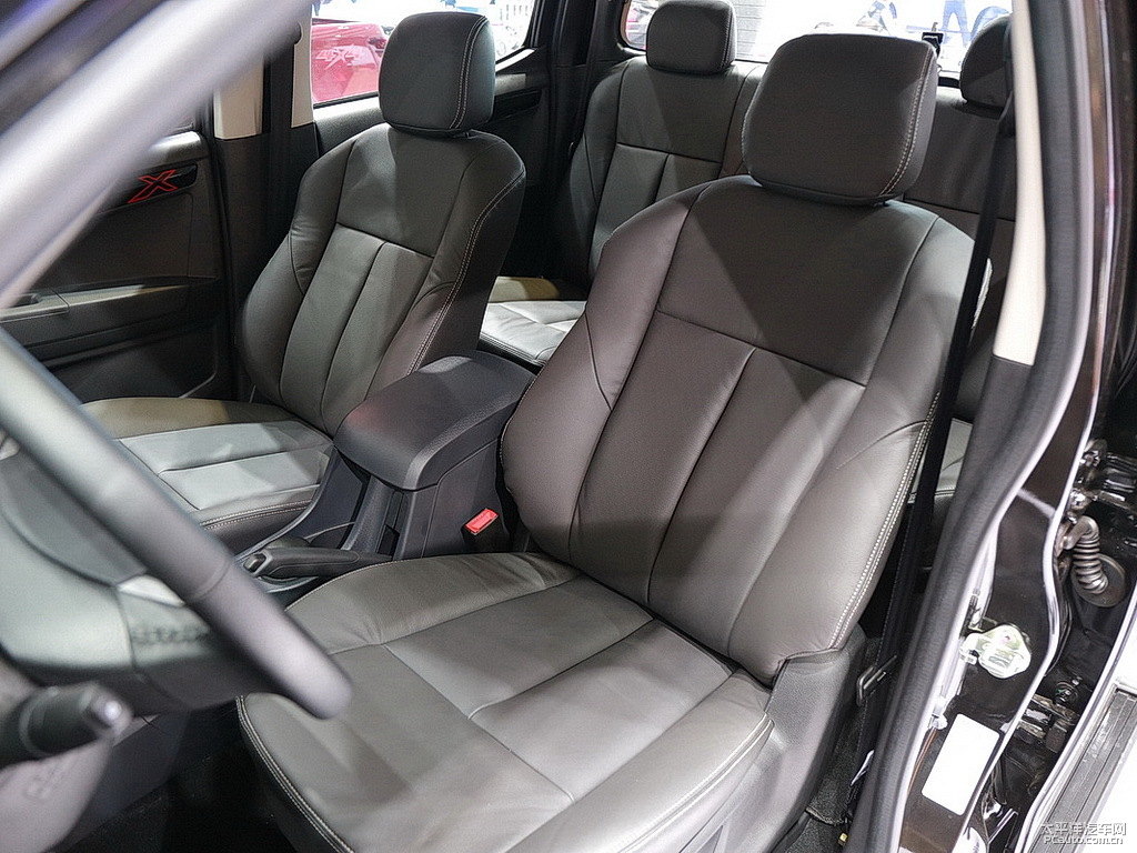 D-MAX΃(ni)DƬ