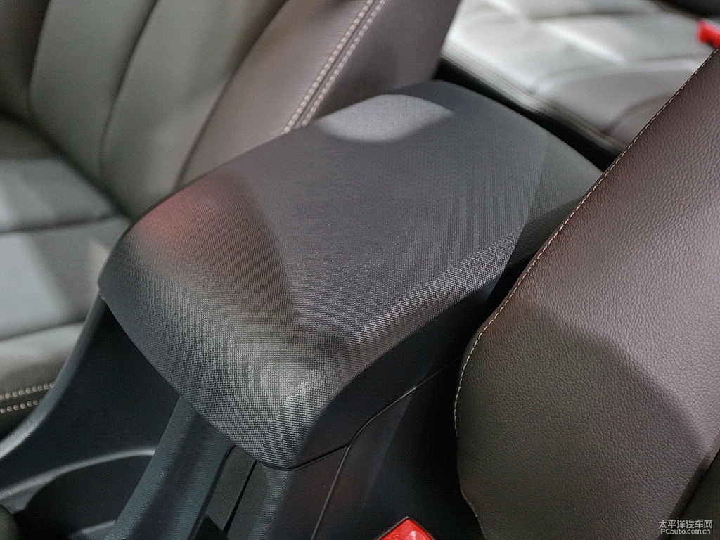 D-MAX΃(ni)DƬ