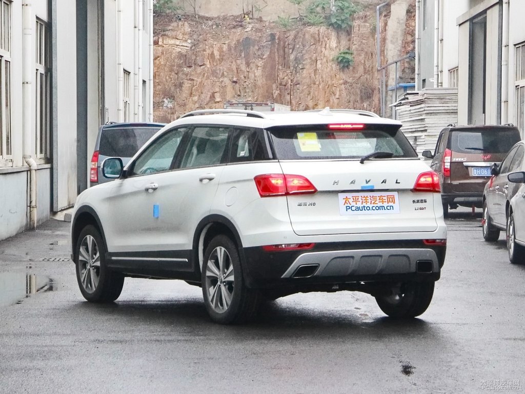 極地白哈弗H6 Coupe整車外觀外觀圖片