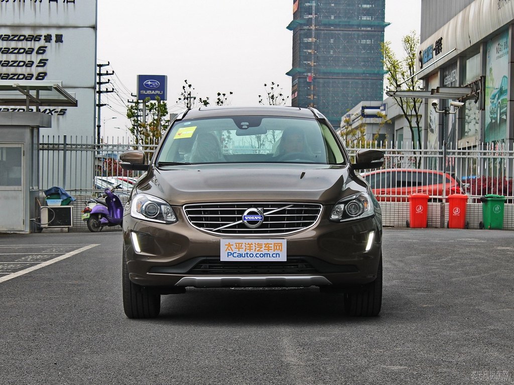 暮色銅沃爾沃XC60整車外觀外觀圖片