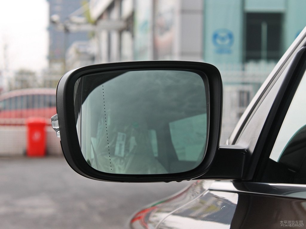 暮色銅沃爾沃XC60車身外觀圖片