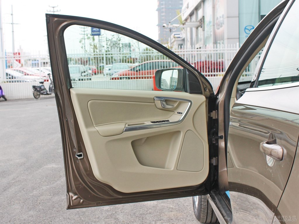 暮色銅沃爾沃XC60車廂內(nèi)飾圖片