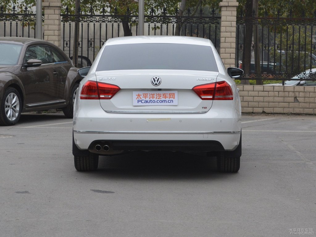 玉白帕薩特整車外觀外觀圖片