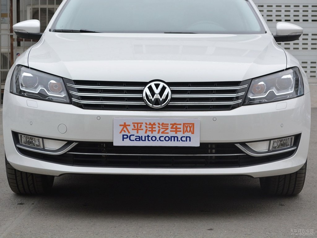玉白帕薩特車頭外觀圖片