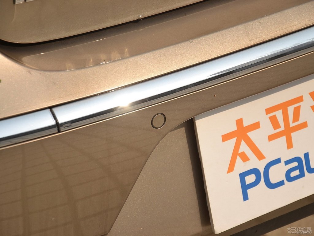 開羅金大眾CC車尾外觀圖片