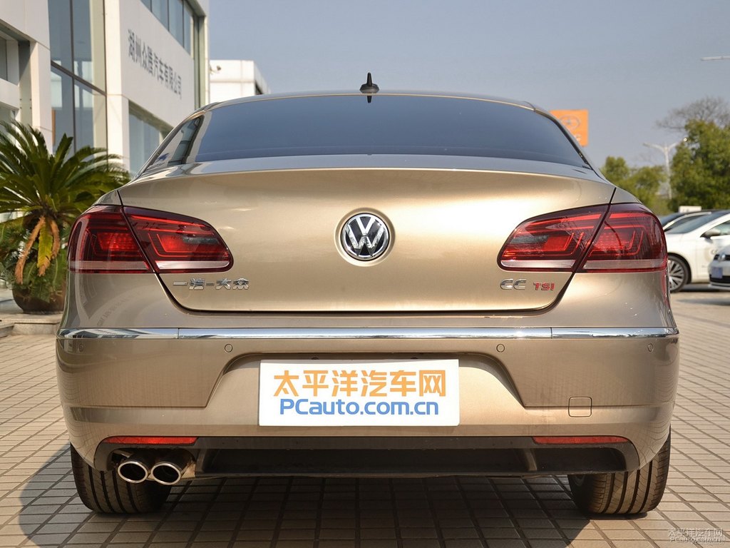 開羅金大眾CC車尾外觀圖片