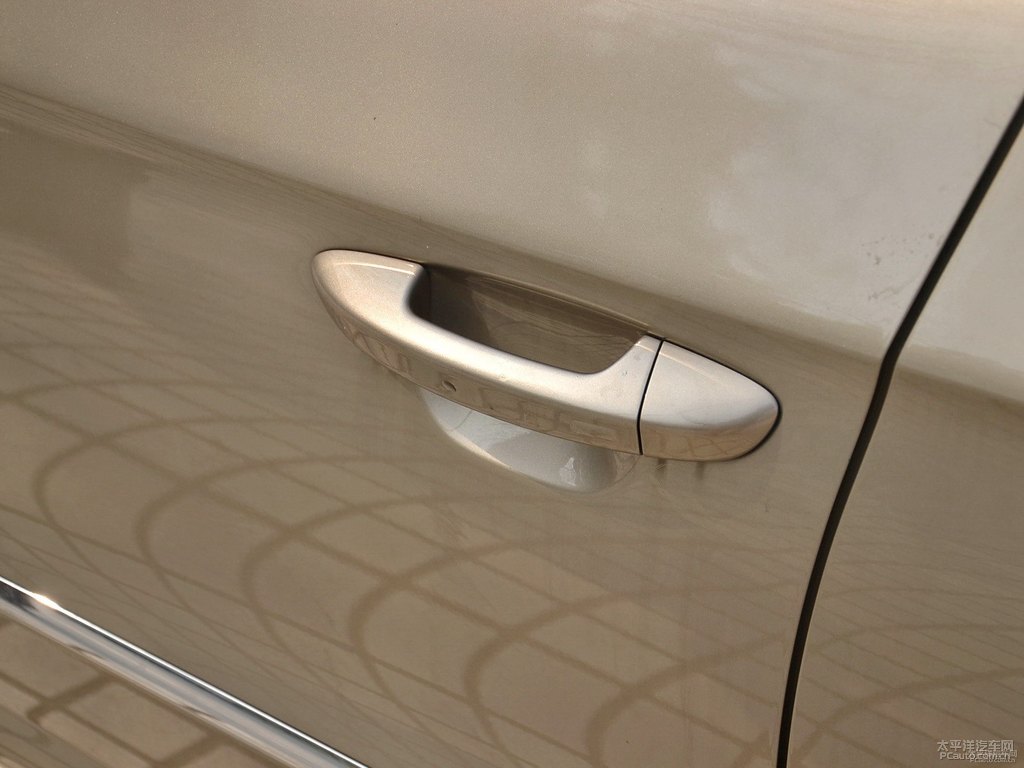 開羅金大眾CC車身外觀圖片