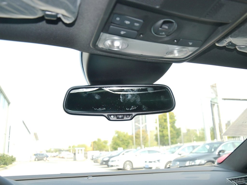 開羅金大眾CC車廂內(nèi)飾圖片
