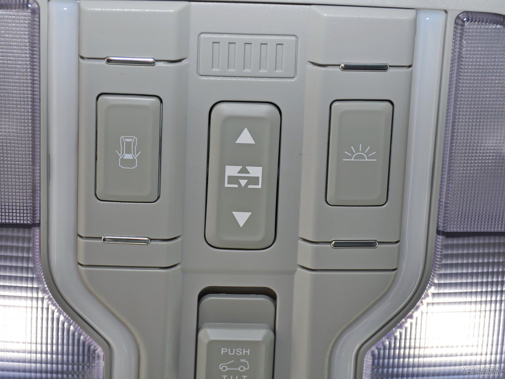 極地白哈弗H6 Coupe車廂內(nèi)飾圖片