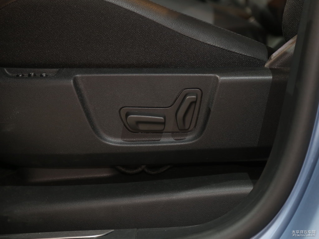 Rِ{C4 PICASSO΃(ni)DƬ