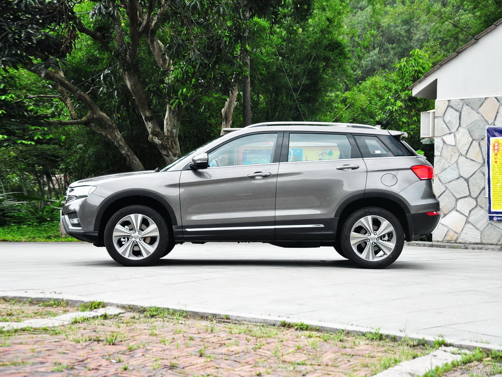 摩登灰哈弗H6 Coupe整車外觀外觀圖片
