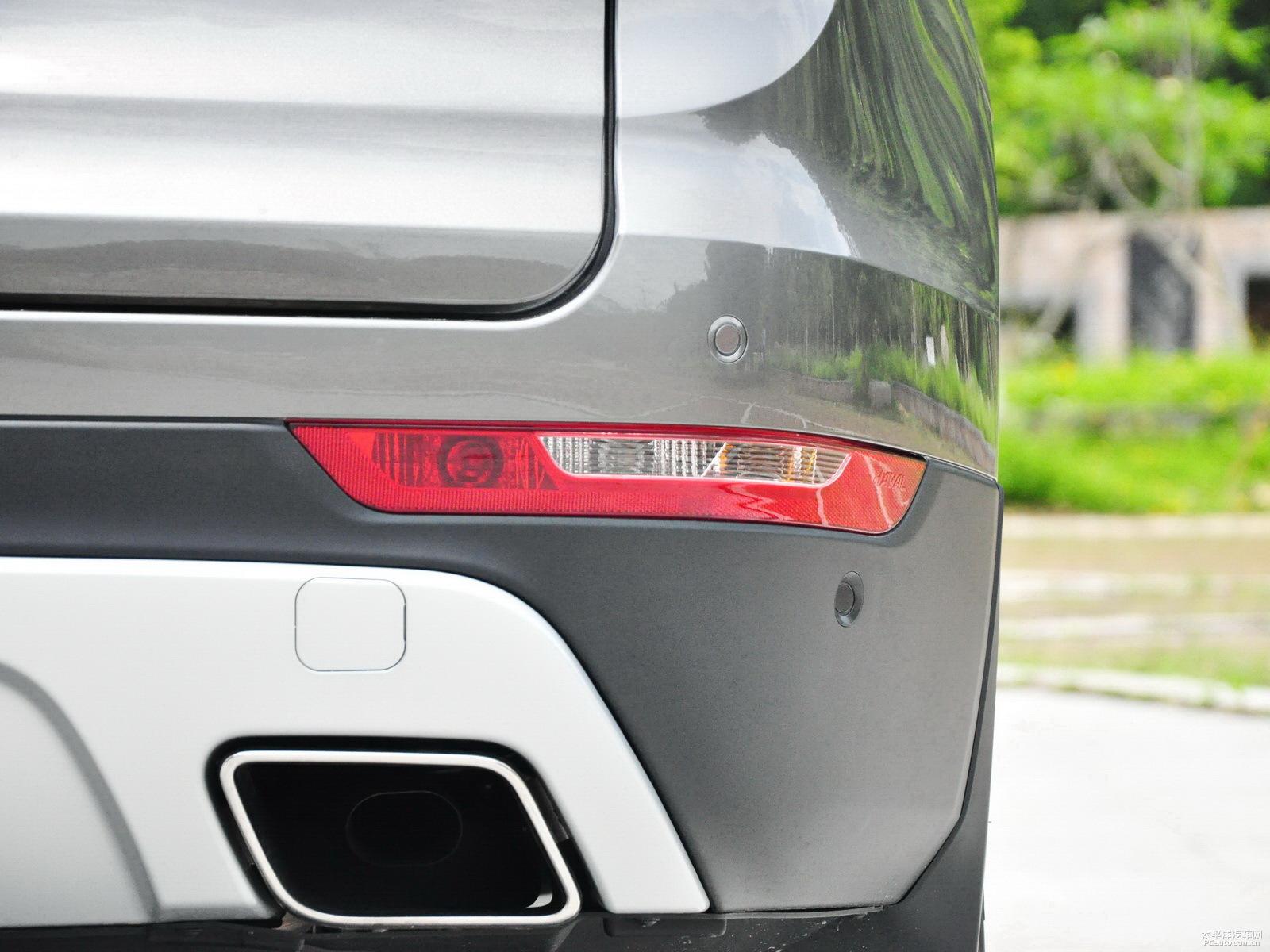 ĦǻҹH6 Coupe܇β^DƬ