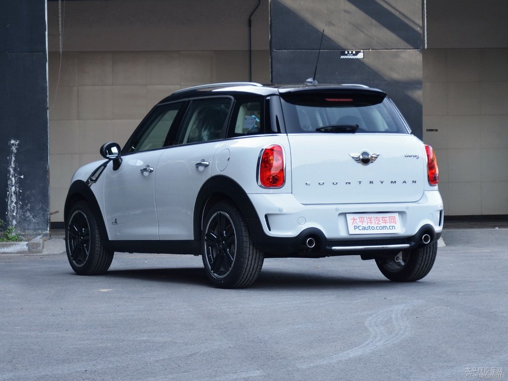 ɫMINI COUNTRYMAN܇^^DƬ