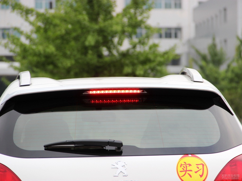 標(biāo)致2008外觀高清大圖