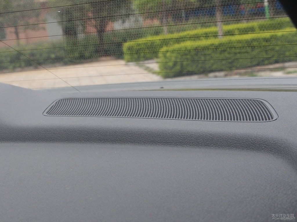 哲思灰朗逸車廂內(nèi)飾圖片