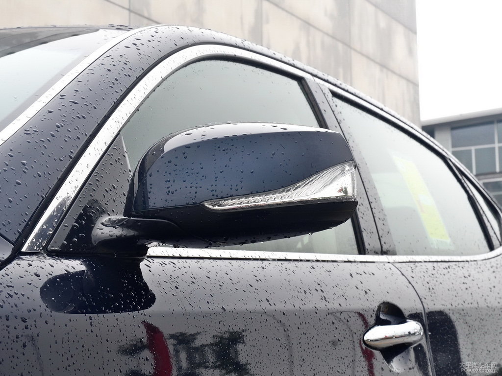 星夜藍(lán)英菲尼迪Q70L車身外觀圖片
