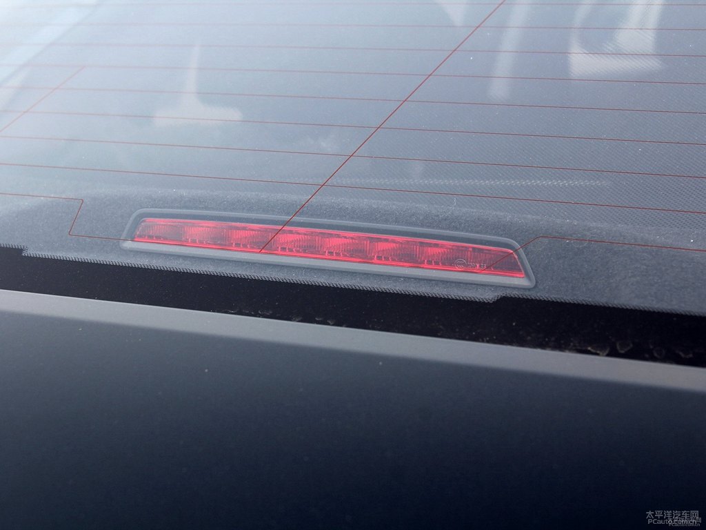 爵士黑索納塔車尾外觀圖片
