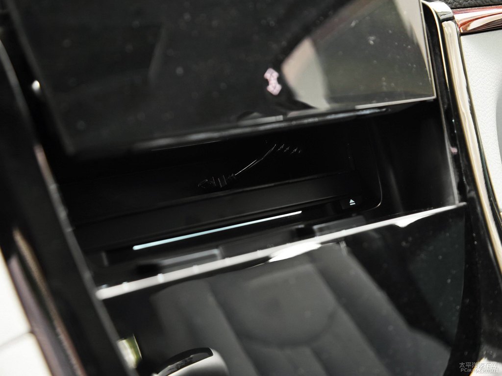 ǹ̴{ǽݴ7 SUV(ch)ggDƬ
