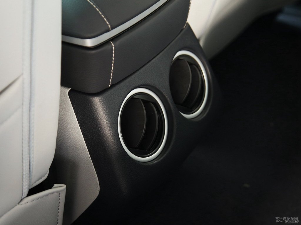 ǹ̴{ǽݴ7 SUV΃(ni)DƬ