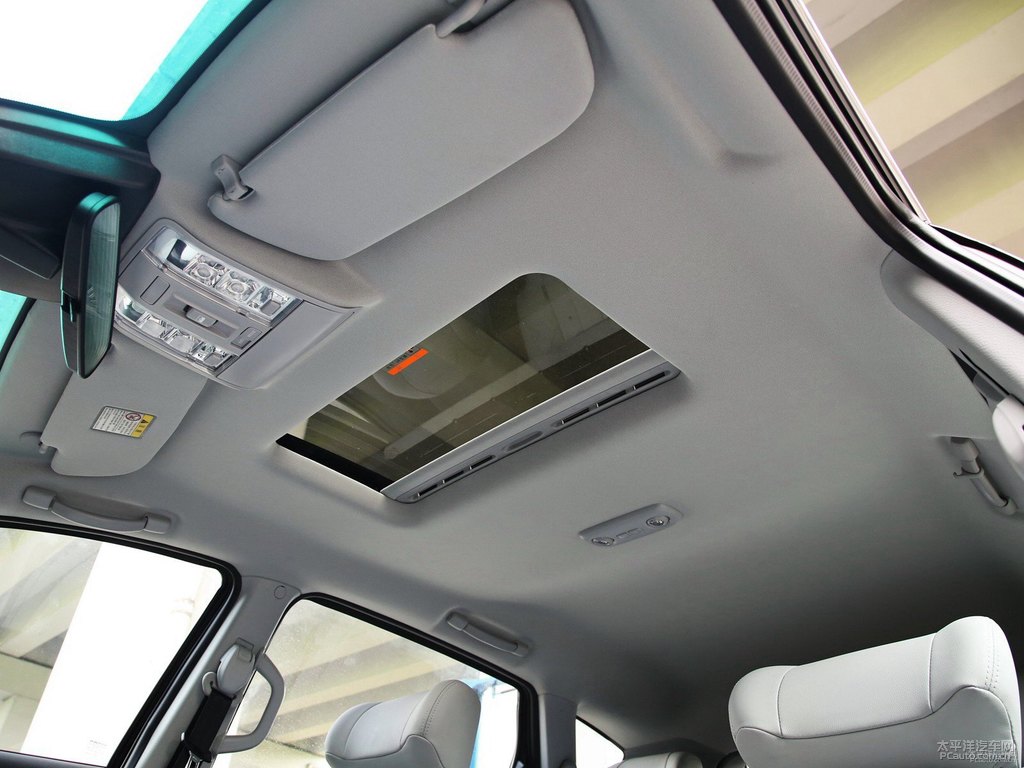 ǹ̴{ǽݴ7 SUV܇(ni)DƬ