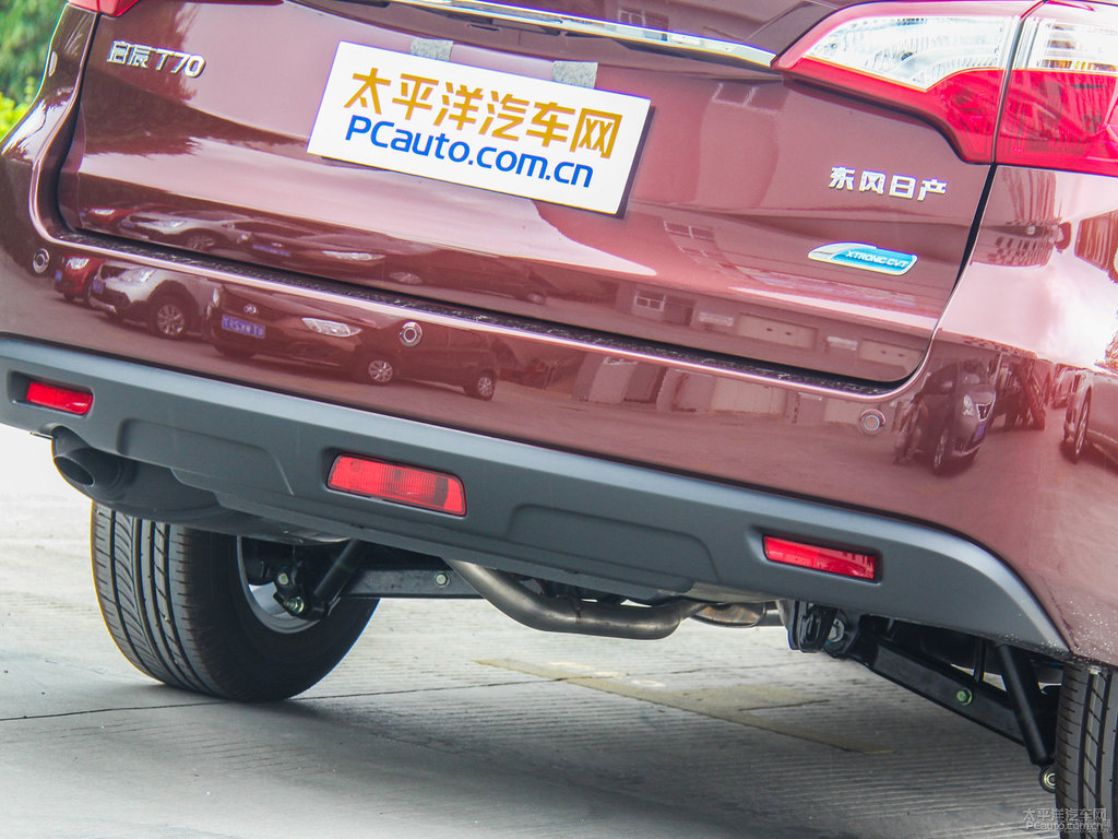 朝霞紅啟辰T70車身外觀圖片
