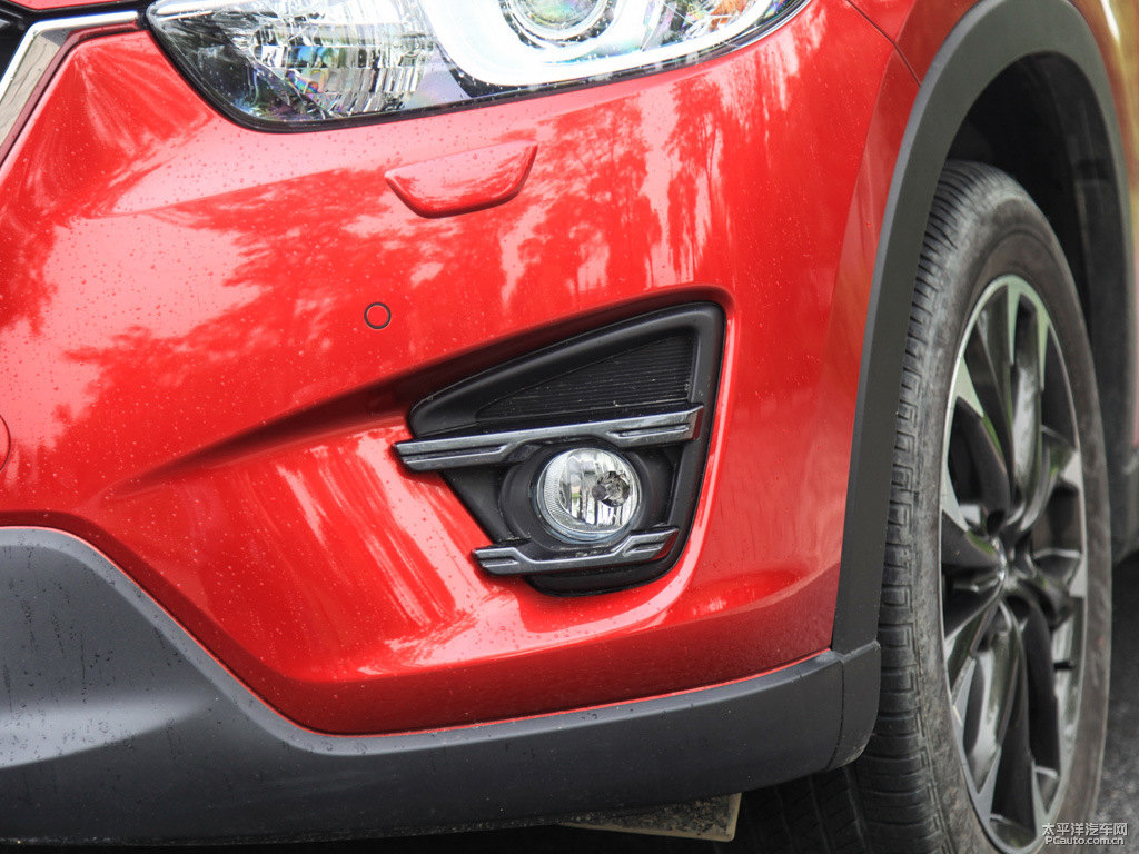 魂動(dòng)紅馬自達(dá)CX-5車頭外觀圖片