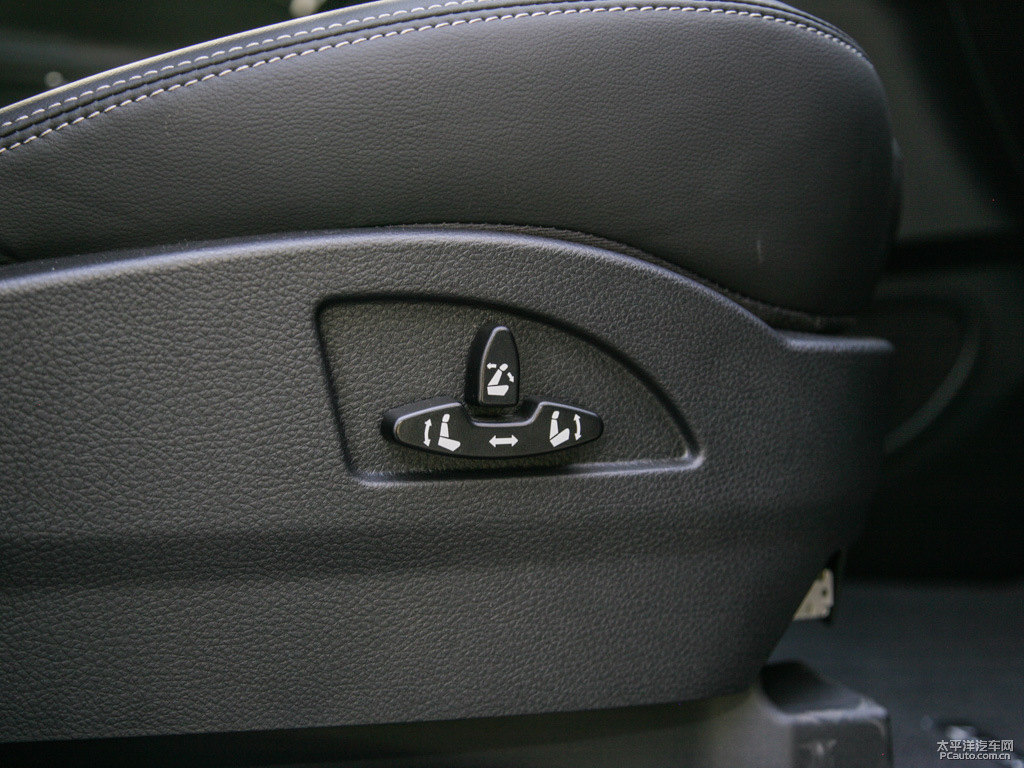 ɰ׼{ǽݴ7 SUV΃(ni)DƬ