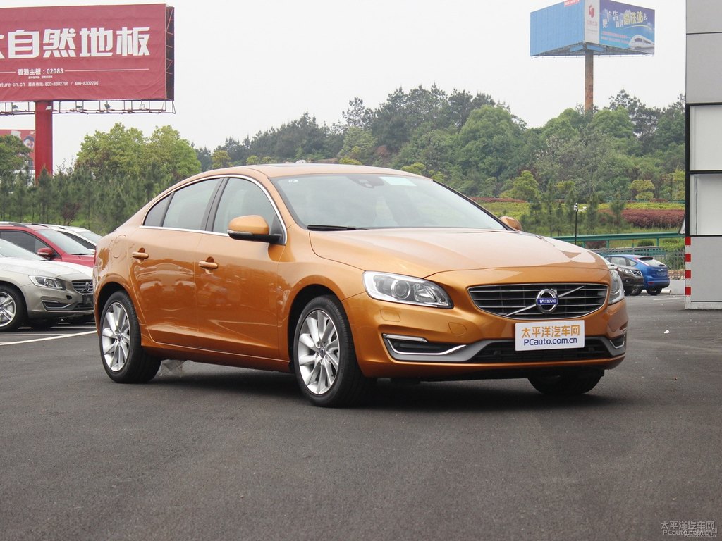 亮鉑銅沃爾沃S60整車外觀外觀圖片